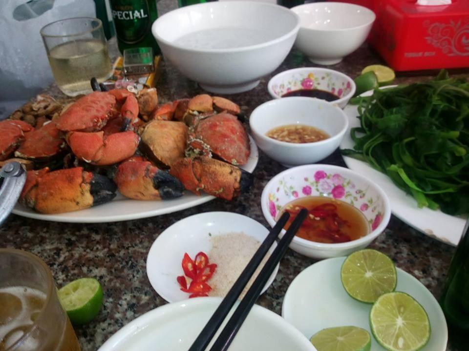 Nha Nghi Phuong Thao Bed & Breakfast Quan Lan Bagian luar foto